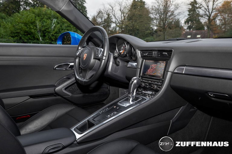 Porsche 991 Carrera 4