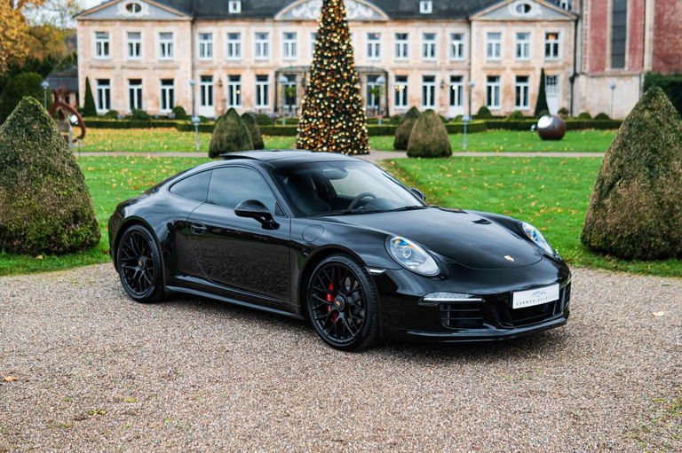 Porsche 991 Carrera 4 GTS
