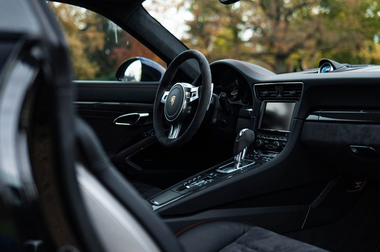 Porsche 991 Carrera 4 GTS