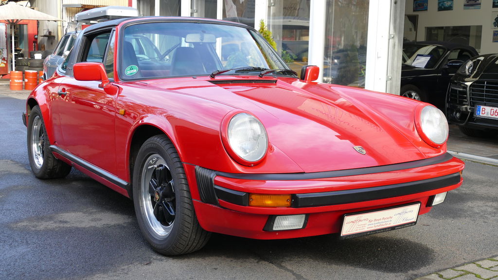Porsche 911 Carrera 3.2