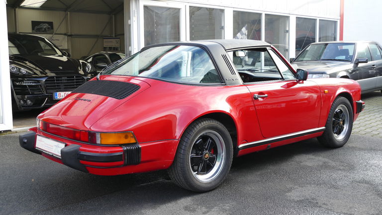 Porsche 911 Carrera 3.2