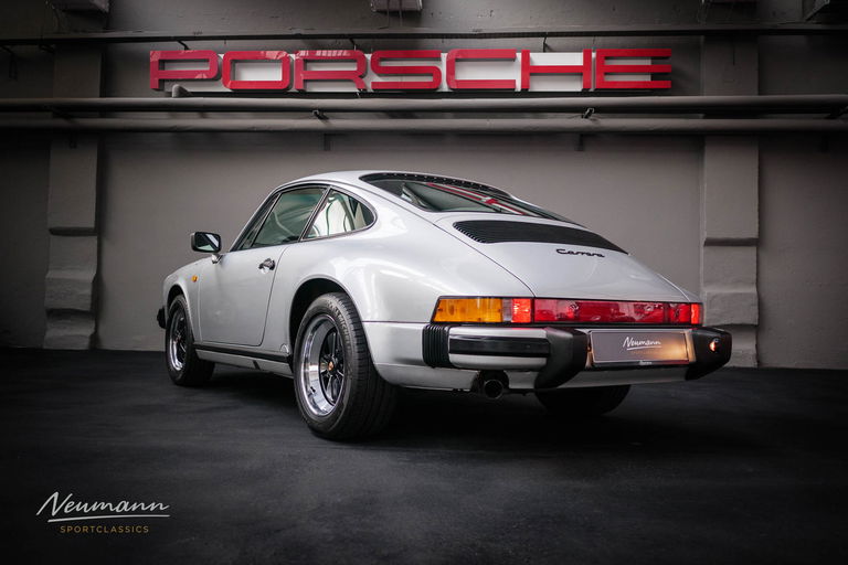 Porsche 911 Carrera 3.2