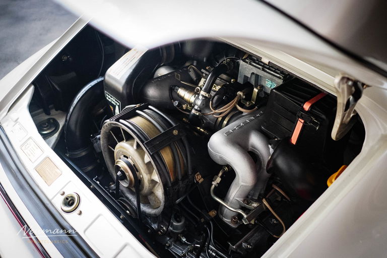 Porsche 911 Carrera 3.2 WTL