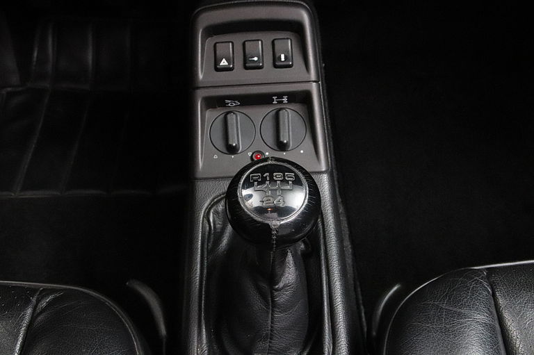 Porsche 964 Carrera 4