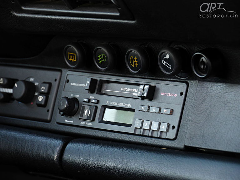 Porsche 964 Carrera 4