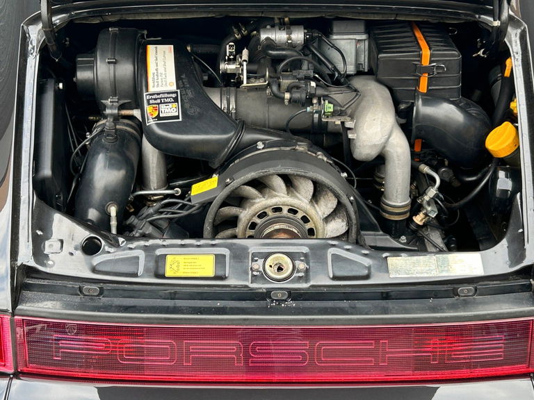 Porsche 964 Carrera 4