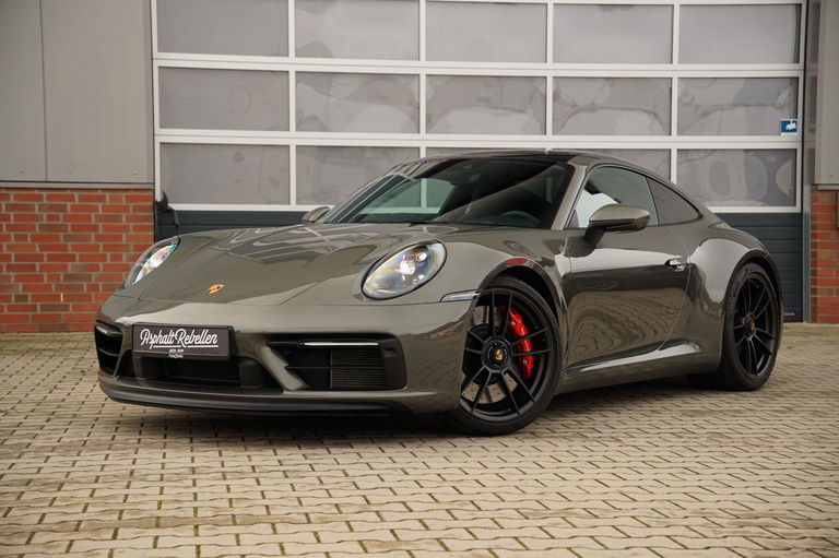 Porsche 992 Carrera GTS