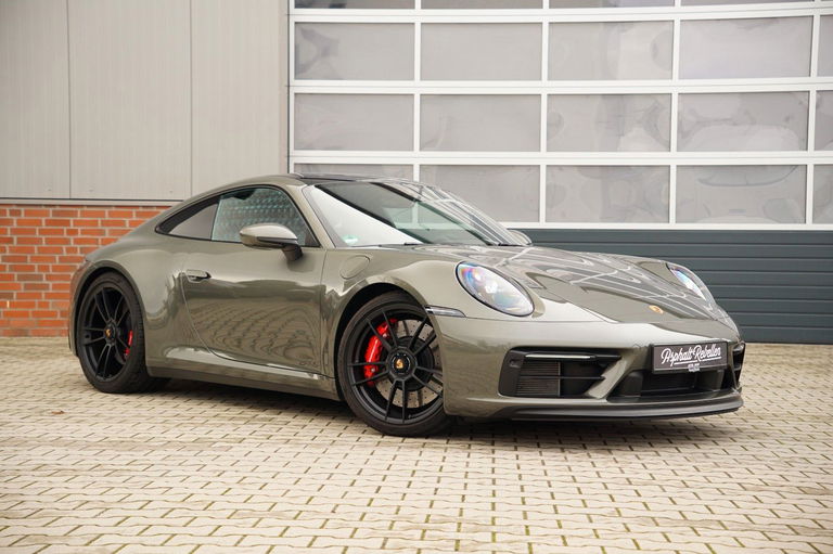 Porsche 992 Carrera GTS