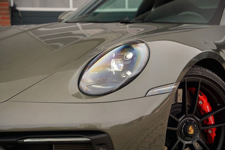 Porsche 992 Carrera GTS