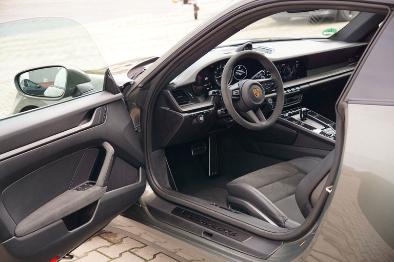 Porsche 992 Carrera GTS