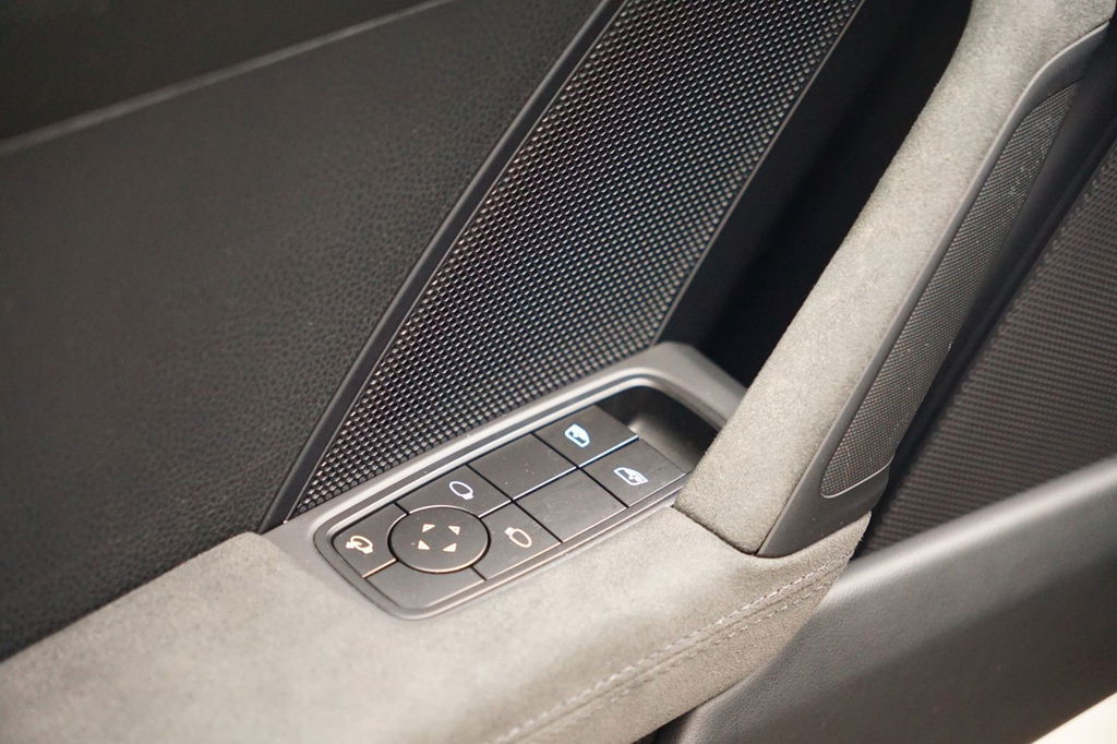 Porsche 992 Carrera GTS