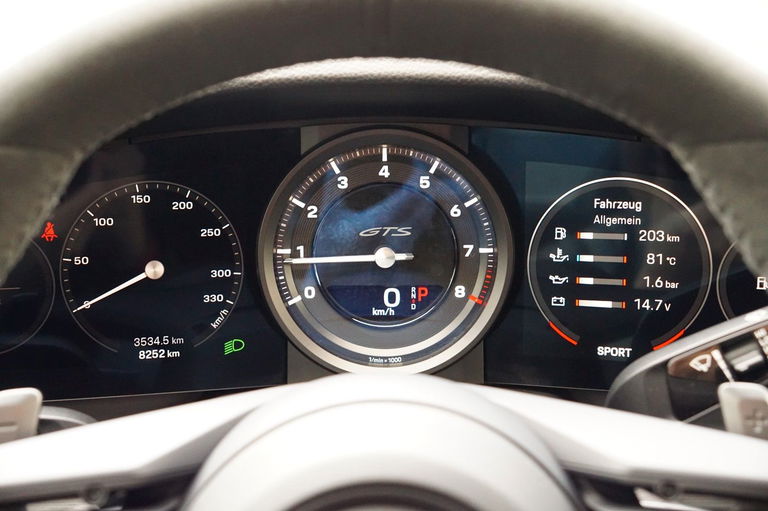 Porsche 992 Carrera GTS