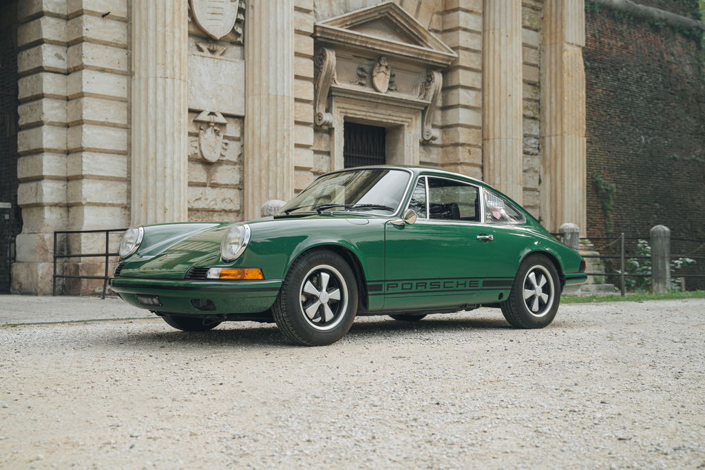 Porsche 911 E