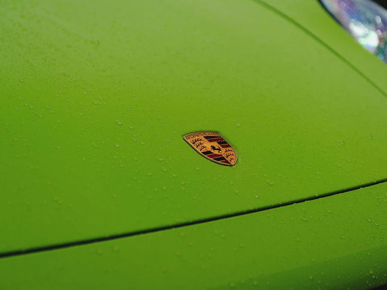 Porsche 992 Carrera 4 GTS