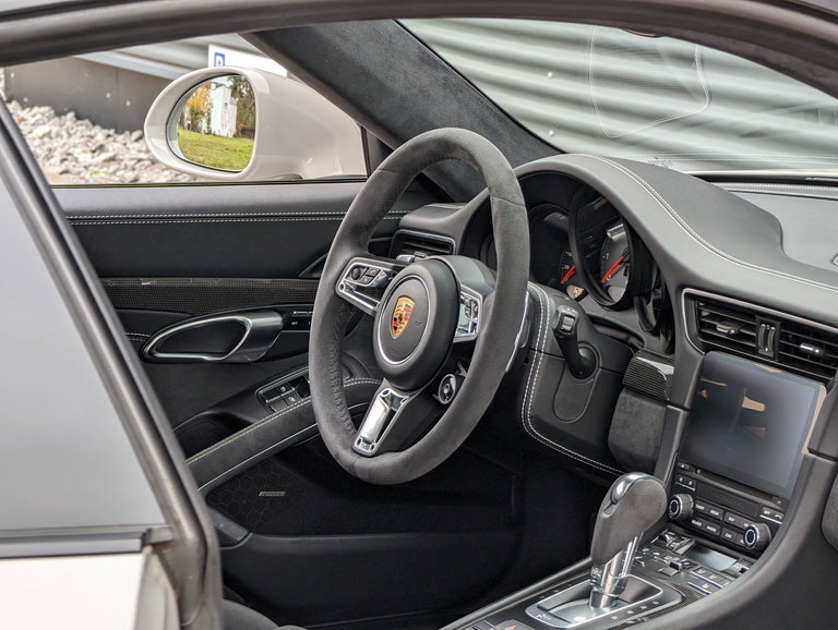 Porsche 991.2 Carrera 4 GTS