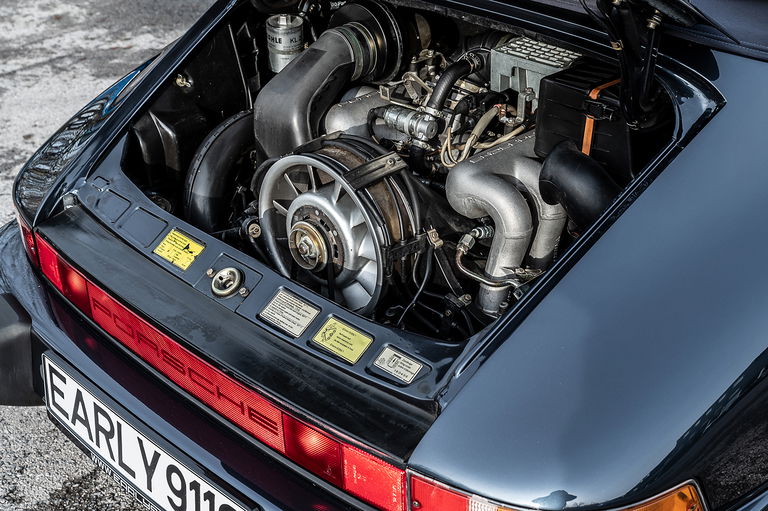 Porsche 911 Carrera 3.2