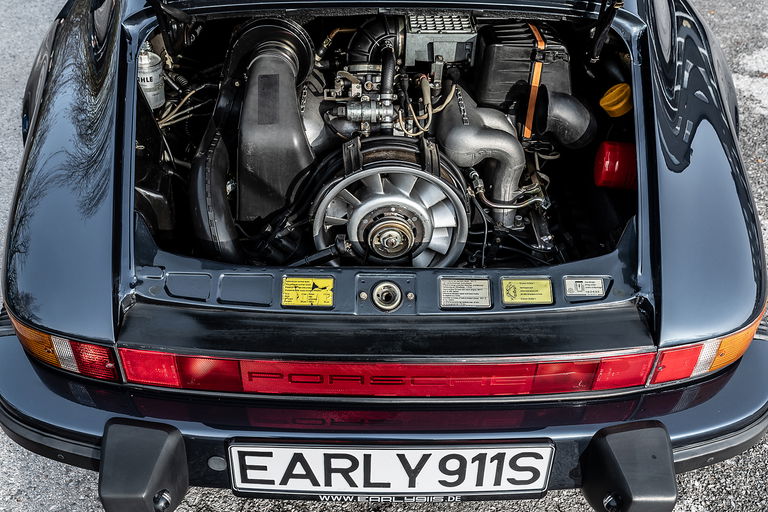 Porsche 911 Carrera 3.2