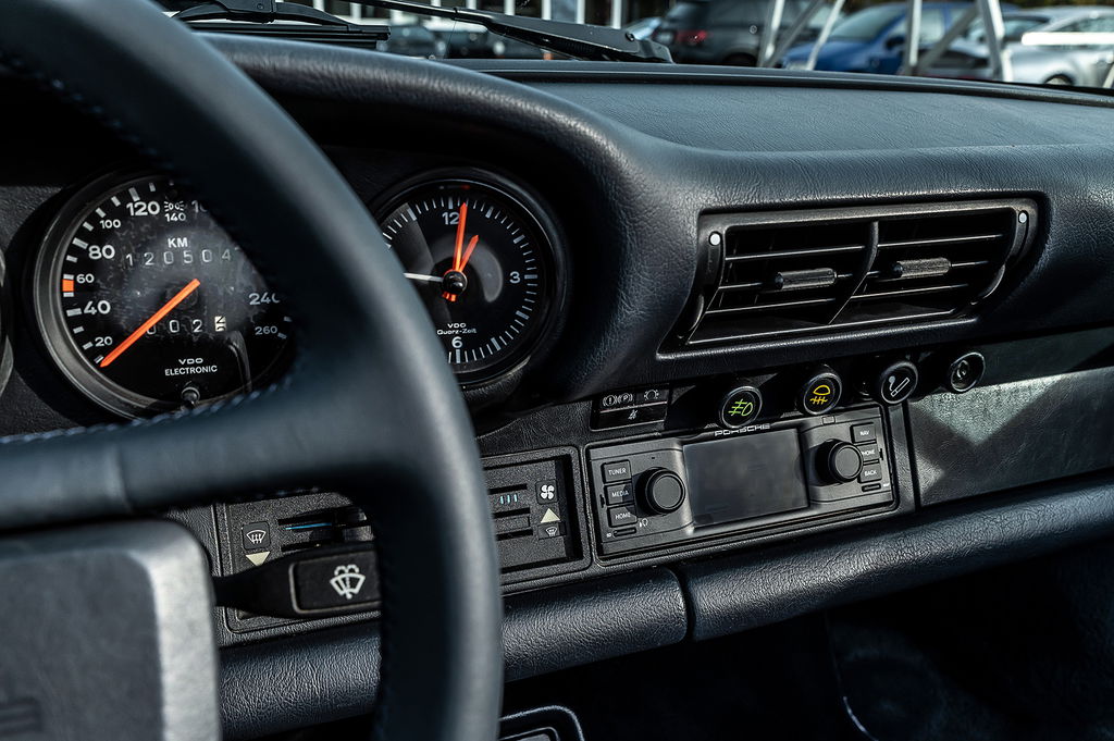 Porsche 911 Carrera 3.2