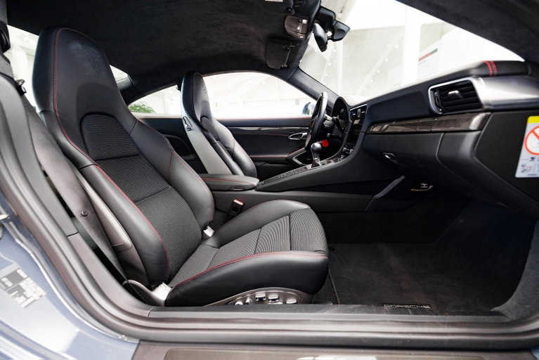 Porsche 991 GT3 Touring