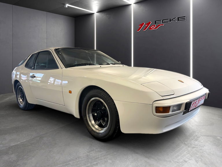 Porsche 944 Coupé