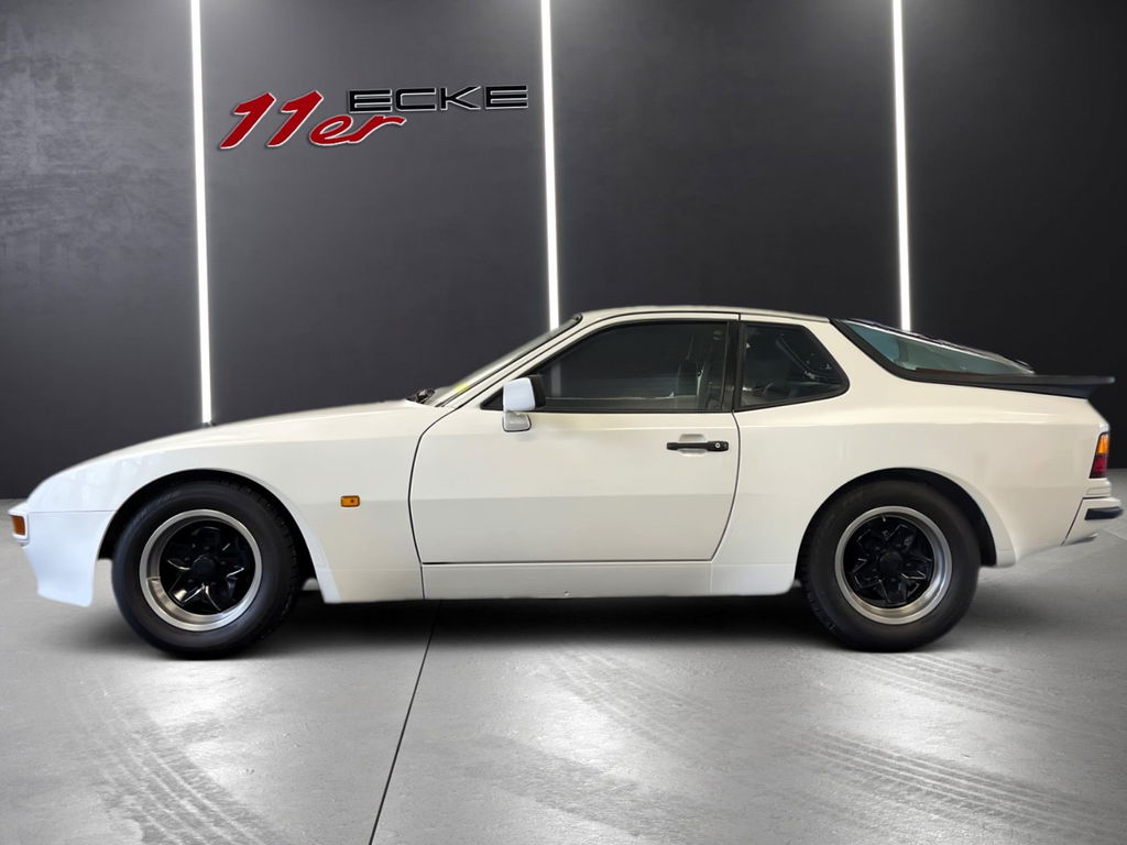 Porsche 944 Coupé