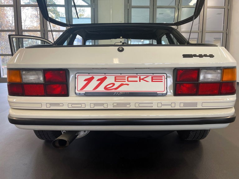 Porsche 944 Coupé
