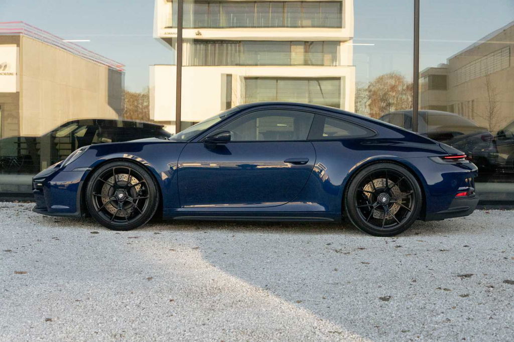 Porsche 992 GT3 Touring