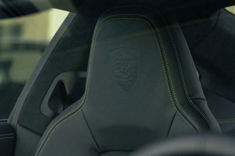 Porsche 992 GT3 Touring