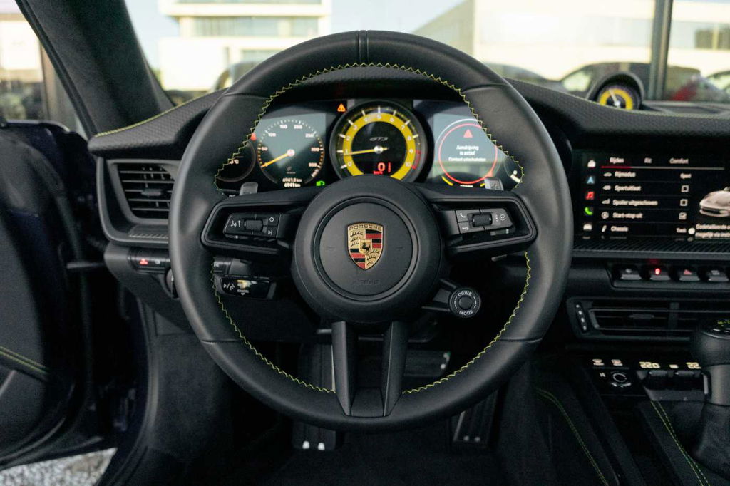 Porsche 992 GT3 Touring