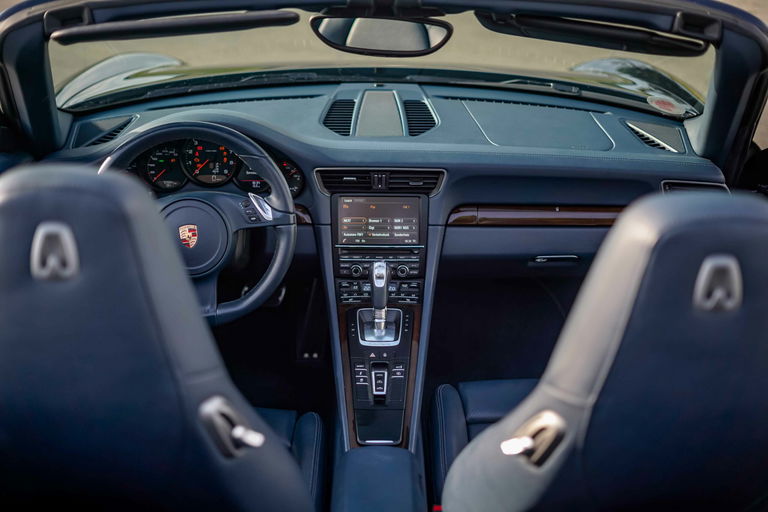 Porsche 991 Carrera 4