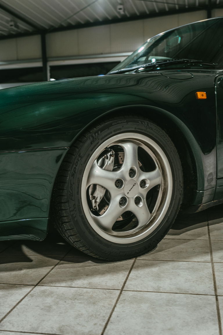 Porsche 993 Carrera 4