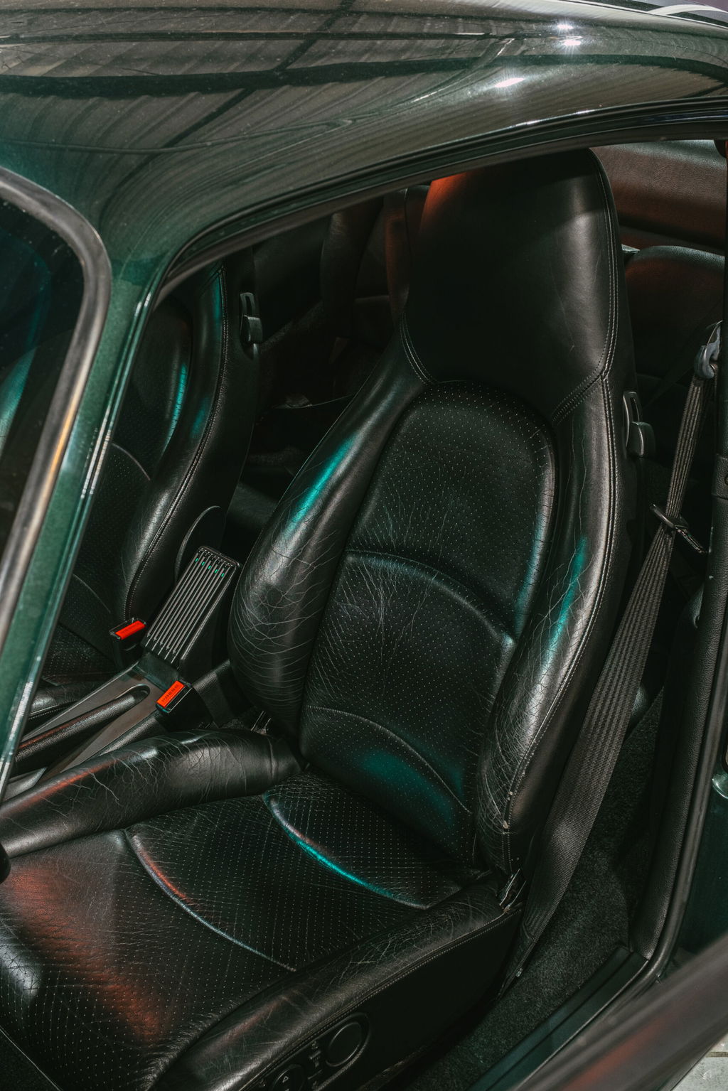 Porsche 993 Carrera 4