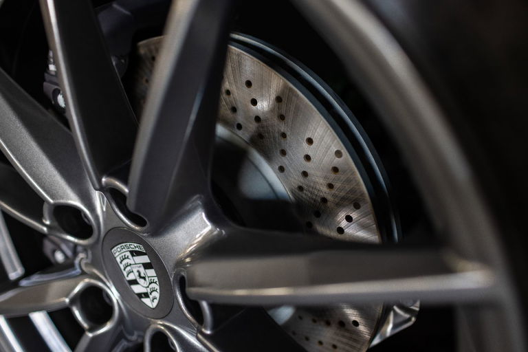 Porsche 992 Carrera T