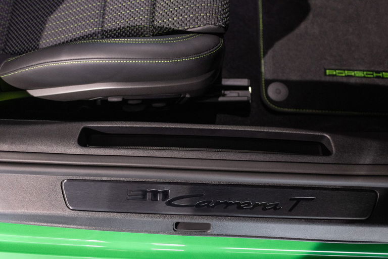 Porsche 992 Carrera T