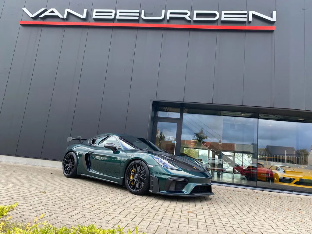 Porsche 718 Cayman GT4 RS