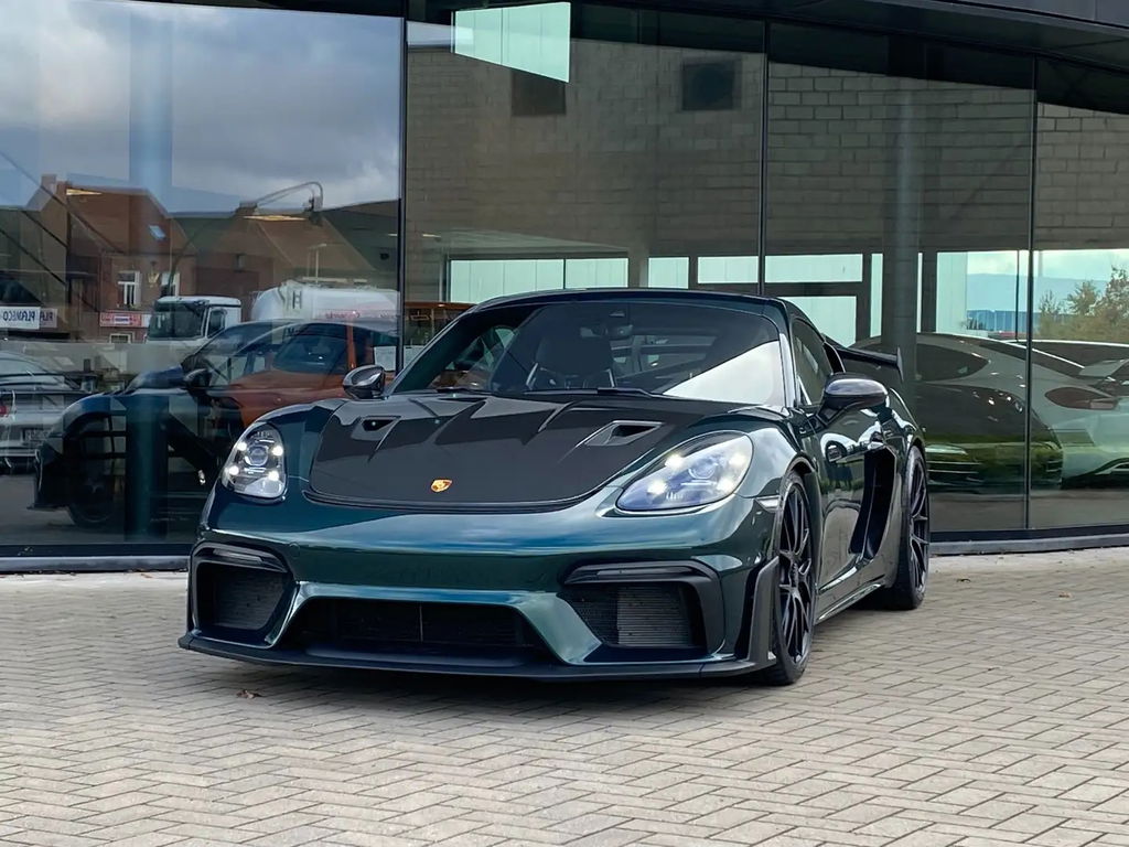 Porsche 718 Cayman GT4 RS