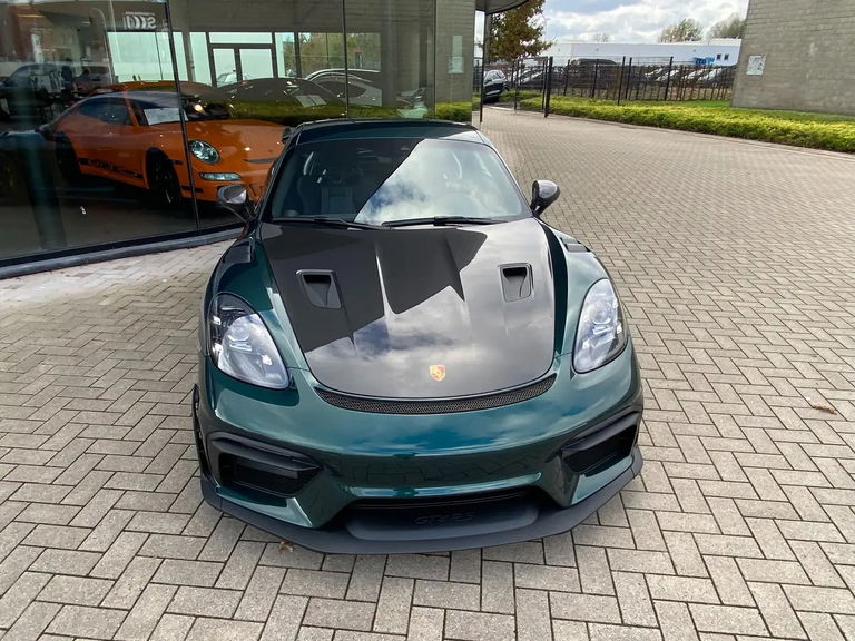 Porsche 718 Cayman GT4 RS