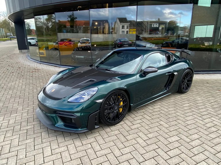Porsche 718 Cayman GT4 RS