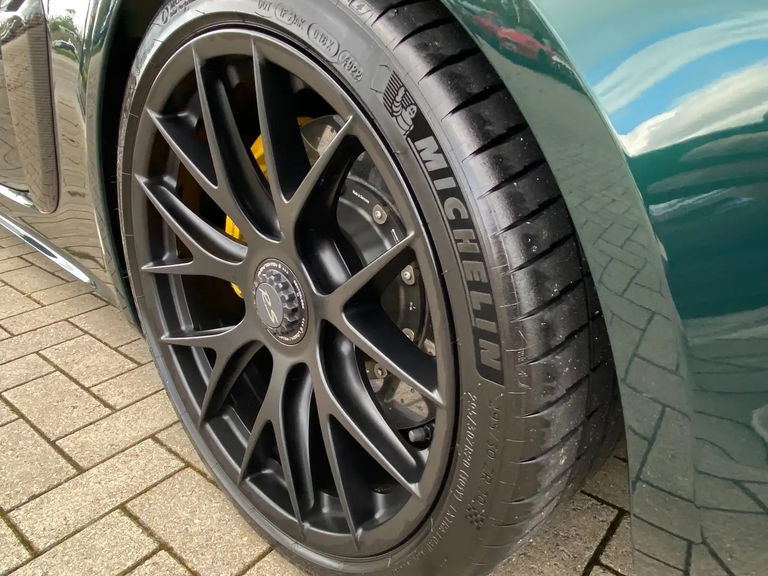 Porsche 718 Cayman GT4 RS