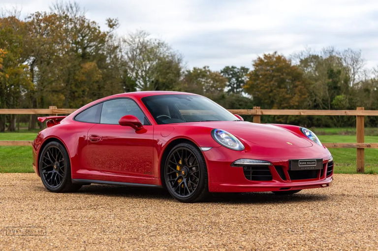 Porsche 991 Carrera GTS