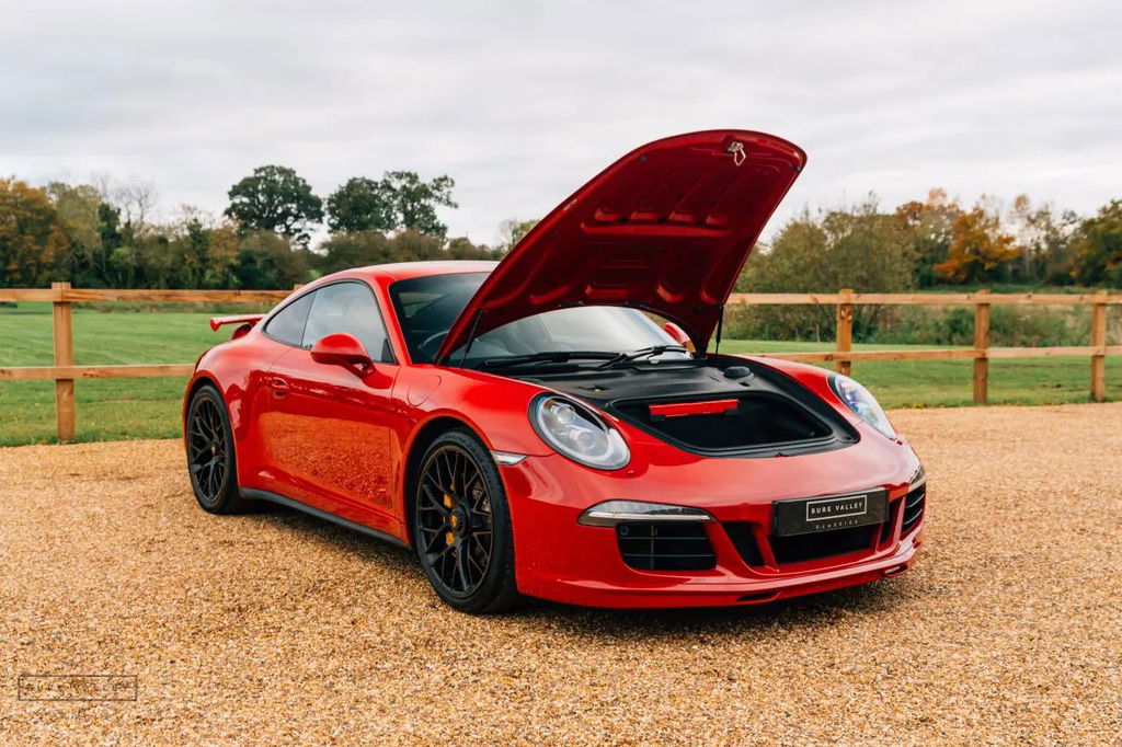 Porsche 991 Carrera GTS