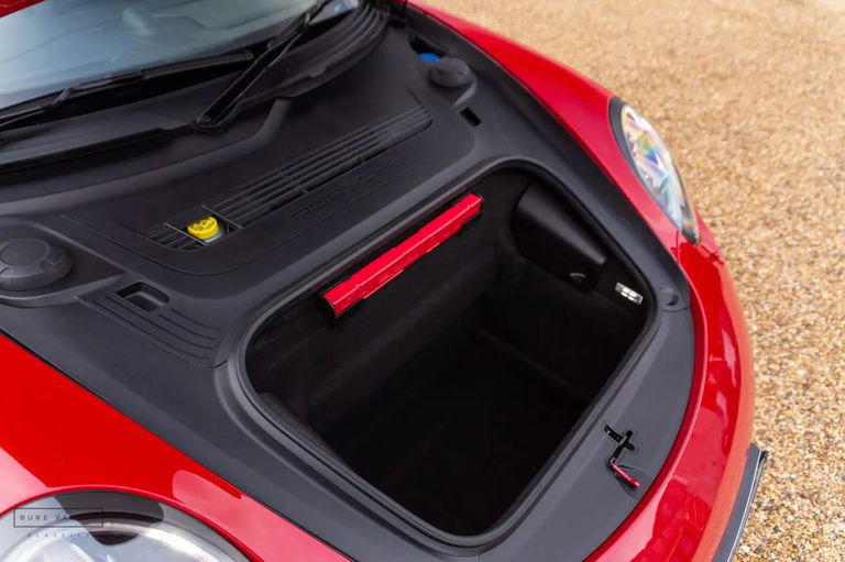 Porsche 991 Carrera GTS