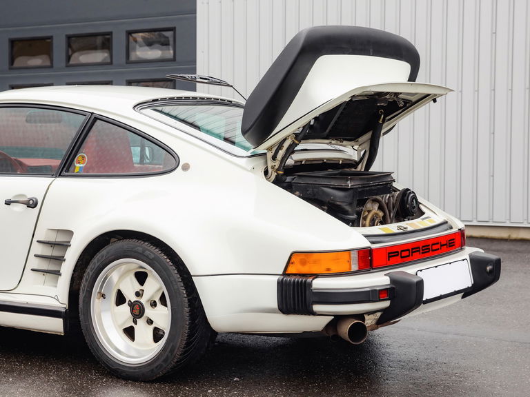 Porsche 911 Turbo Flachbau