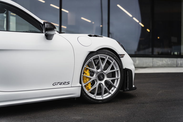 Porsche 718 Cayman GT4 RS