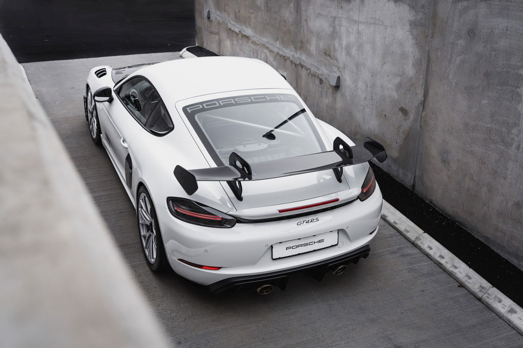 Porsche 718 Cayman GT4 RS