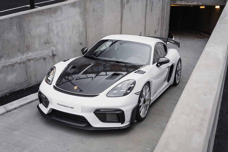 Porsche 718 Cayman GT4 RS