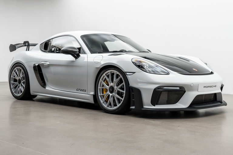 Porsche 718 Cayman GT4 RS