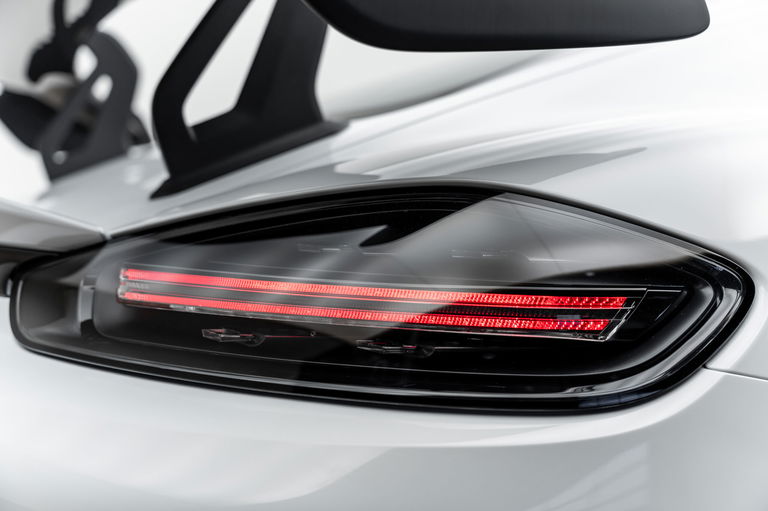 Porsche 718 Cayman GT4 RS