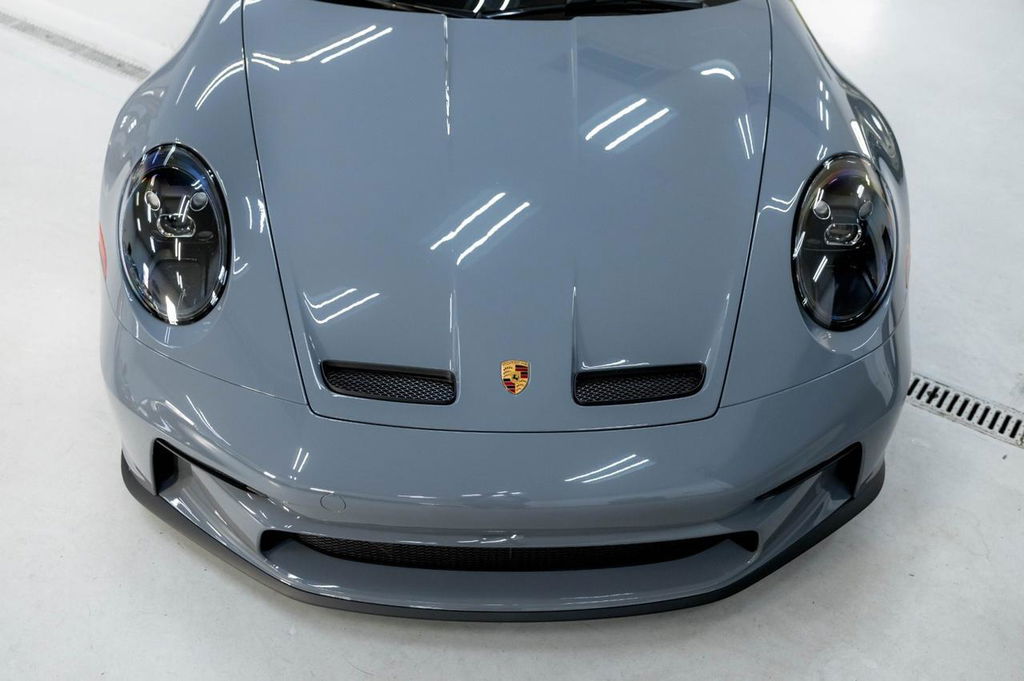 Porsche 992 GT3 Touring