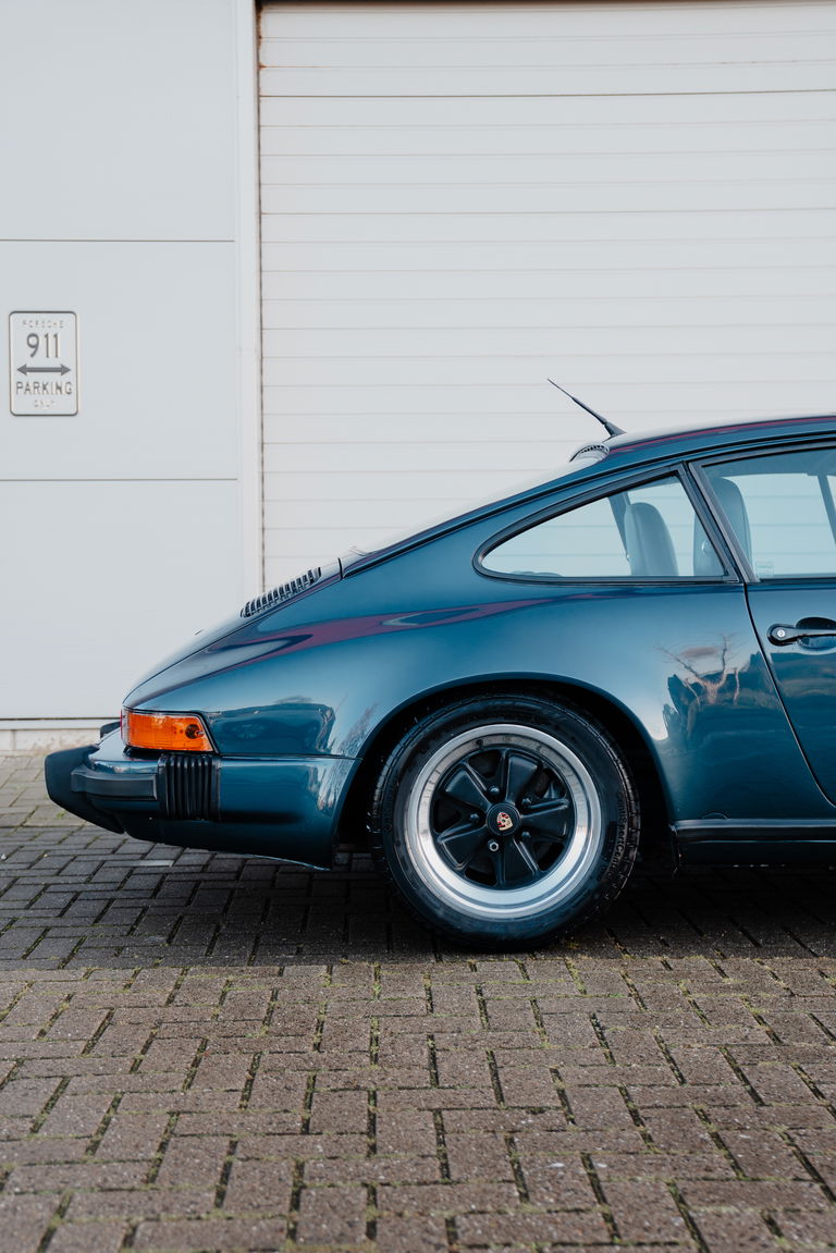 Porsche 911 Carrera 3.2